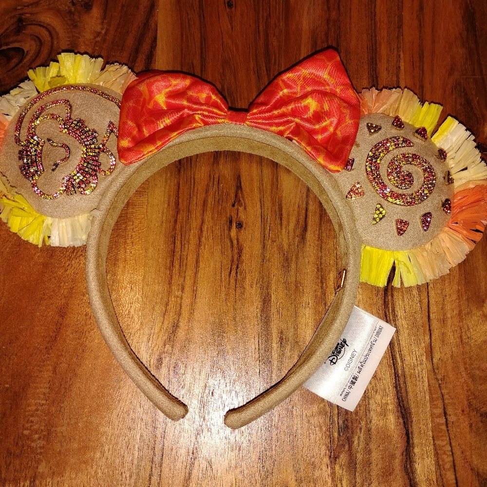 Disney, Orange;yellow Ears
